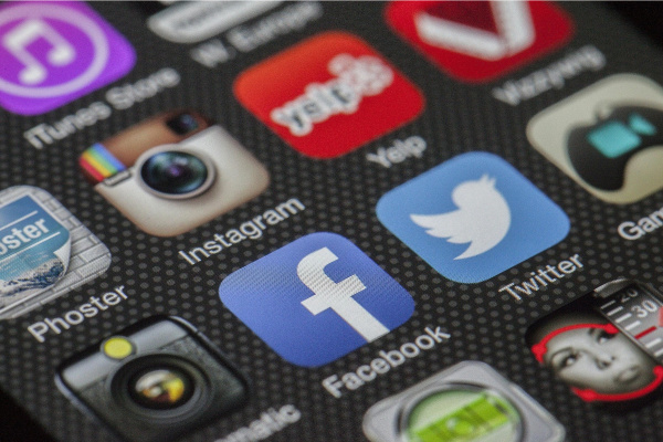 更在于回答得精准、回答得亲切 更在于回答得精准、回答得亲切